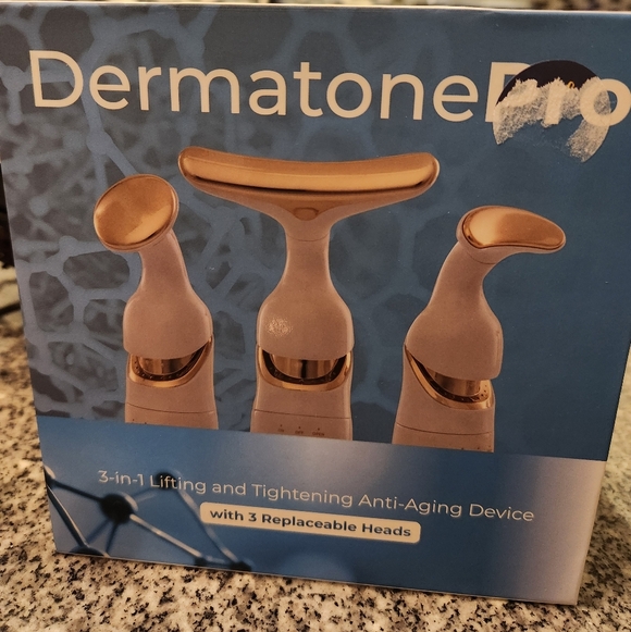 *Low Start* Gift Set Of DermatonePro, Fashion Decor, and Candle - Picture 4 of 5